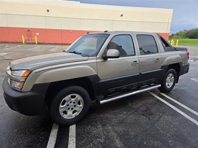 2003 Chevrolet Avalanche 1500 4dr 1500 Crew Cab SB   - Photo 1 - Miami, FL 33155