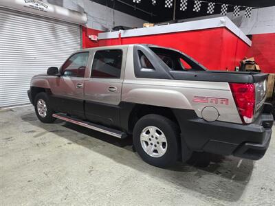 2003 Chevrolet Avalanche 1500 4dr 1500 Crew Cab SB - Photo 3 - Miami, FL 33155