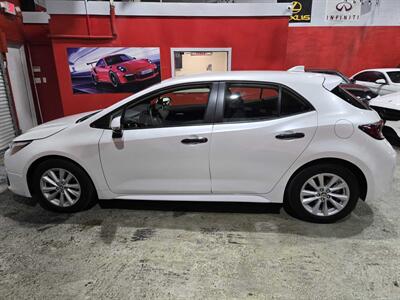 2023 Toyota Corolla Hatchback SE   - Photo 2 - Miami, FL 33155