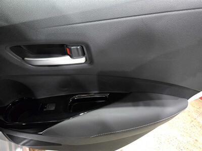 2023 Toyota Corolla Hatchback SE   - Photo 21 - Miami, FL 33155