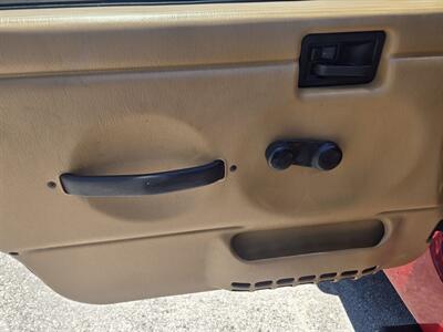 1998 Jeep Wrangler Sport 2dr Sport - Photo 20 - Miami, FL 33155