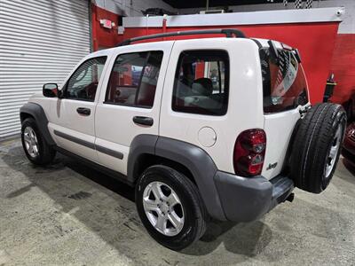 2005 Jeep Liberty Sport   - Photo 4 - Miami, FL 33155