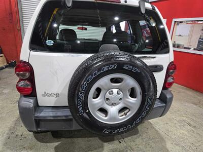 2005 Jeep Liberty Sport   - Photo 6 - Miami, FL 33155