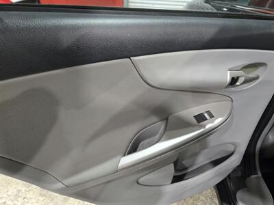2013 Toyota Corolla LE - Photo 17 - Miami, FL 33155