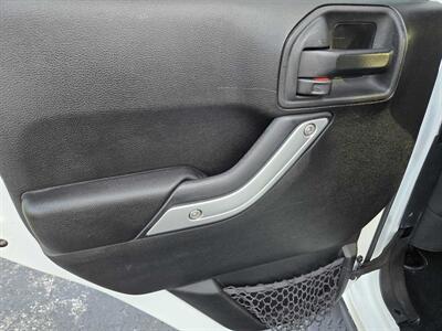2014 Jeep Wrangler Unlimited Sahara   - Photo 26 - Miami, FL 33155