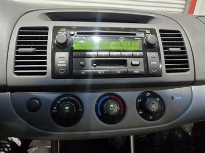 2002 Toyota Camry LE V6   - Photo 13 - Miami, FL 33155