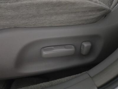 2002 Toyota Camry LE V6   - Photo 11 - Miami, FL 33155