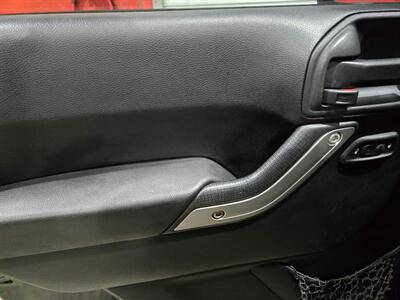 2014 Jeep Wrangler Unlimited Sahara - Photo 24 - Miami, FL 33155