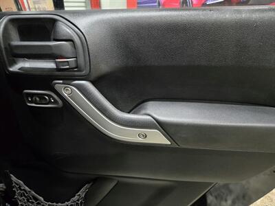 2014 Jeep Wrangler Unlimited Sahara - Photo 27 - Miami, FL 33155