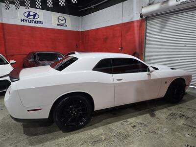 2019 Dodge Challenger R/T Scat Pack   - Photo 3 - Miami, FL 33155