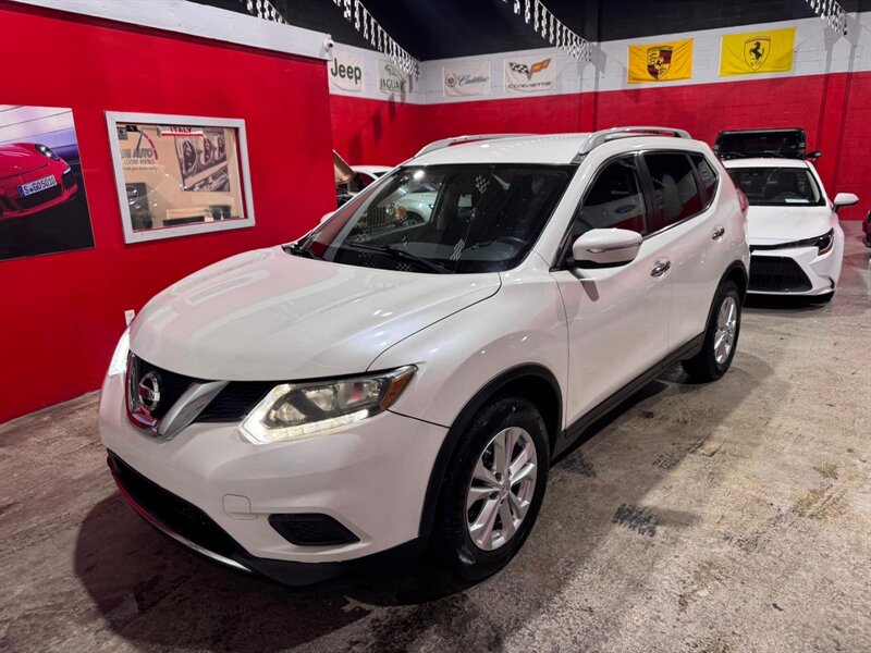 2015 Nissan Rogue SV  