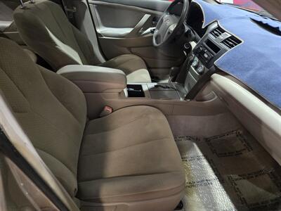2008 Toyota Camry LE   - Photo 8 - Miami, FL 33155