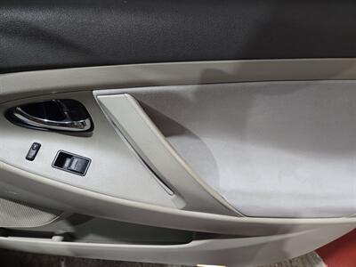 2008 Toyota Camry LE   - Photo 16 - Miami, FL 33155