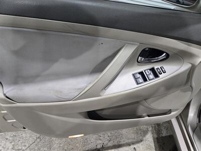 2008 Toyota Camry LE   - Photo 17 - Miami, FL 33155