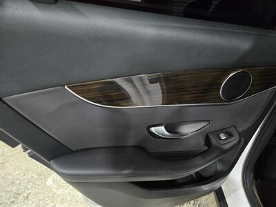 2021 Mercedes-Benz GLC GLC 300 - Photo 23 - Miami, FL 33155
