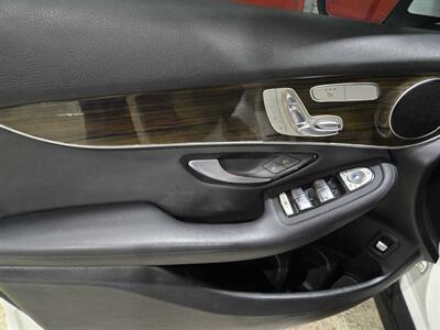 2021 Mercedes-Benz GLC GLC 300 - Photo 20 - Miami, FL 33155