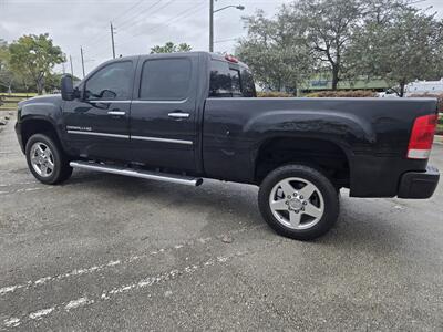 2011 GMC Sierra 2500HD Denali   - Photo 5 - Miami, FL 33155