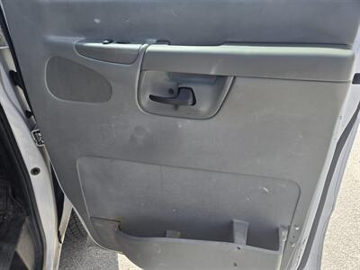 2007 Ford E-250   - Photo 6 - Miami, FL 33155