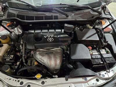 2010 Toyota Camry LE   - Photo 16 - Miami, FL 33155