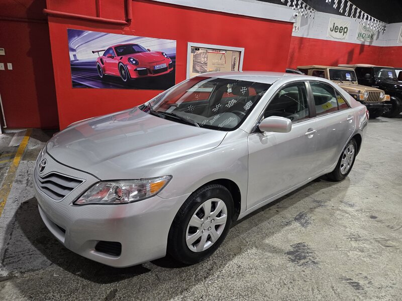 2010 Toyota Camry LE   - Photo 1 - Miami, FL 33155