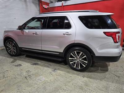2017 Ford Explorer Platinum   - Photo 3 - Miami, FL 33155