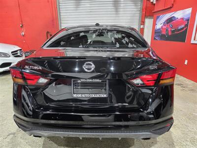 2019 Nissan Altima 2.5 SR   - Photo 6 - Miami, FL 33155