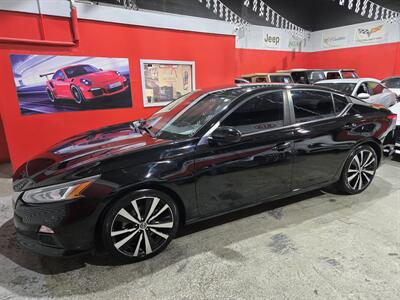 2019 Nissan Altima 2.5 SR   - Photo 1 - Miami, FL 33155