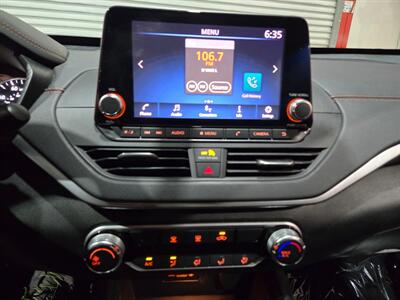 2019 Nissan Altima 2.5 SR   - Photo 16 - Miami, FL 33155