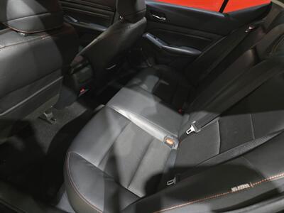 2019 Nissan Altima 2.5 SR   - Photo 11 - Miami, FL 33155