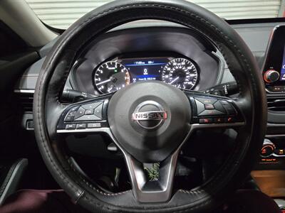2019 Nissan Altima 2.5 SR   - Photo 13 - Miami, FL 33155