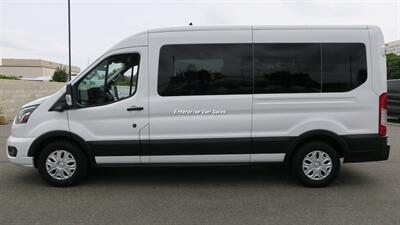 2023 Ford Transit 350 XLT  Mid Roof 10 Passenger Captain Seats - Photo 9 - Long Beach, CA 90807