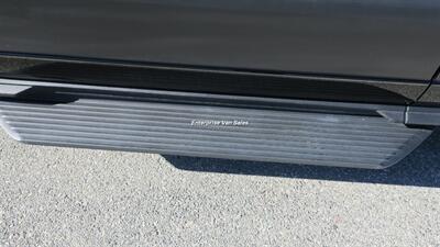 2024 Ford Transit 350 XLT  Mid Roof 10 Passenger Luxury Seating - Photo 11 - Long Beach, CA 90807