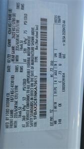 2022 Ford Transit 350 XLT Mid Roof 9 Passenger Captain Seats - Photo 17 - Long Beach, CA 90807