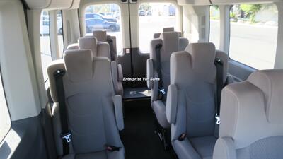 2022 Ford Transit 350 XLT Mid Roof 9 Passenger Captain Seats - Photo 14 - Long Beach, CA 90807