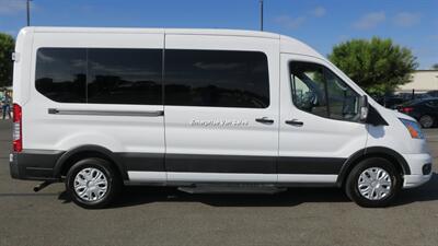 2022 Ford Transit 350 XLT Mid Roof 9 Passenger Captain Seats - Photo 4 - Long Beach, CA 90807