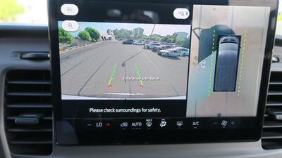 2022 Ford Transit 350 XLT Mid Roof 9 Passenger Captain Seats - Photo 16 - Long Beach, CA 90807
