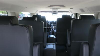 2021 Ford Transit 350 XLT  Low Roof 10 Passenger Luxury Seating - Photo 13 - Long Beach, CA 90807