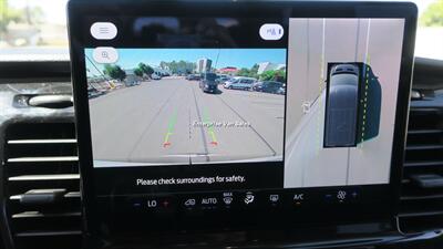 2023 Ford Transit 350 XLT  Mid Roof 10 Passenger Captain Seats - Photo 16 - Long Beach, CA 90807