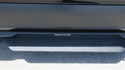 2024 Ford Transit 350 XLT  Mid Roof 10 Passenger Luxury Seating - Photo 10 - Long Beach, CA 90807