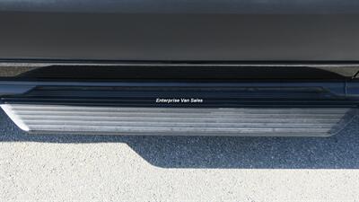 2023 Ford Transit 350 XLT Mid Roof 10 Passenger Luxury Seating - Photo 11 - Long Beach, CA 90807