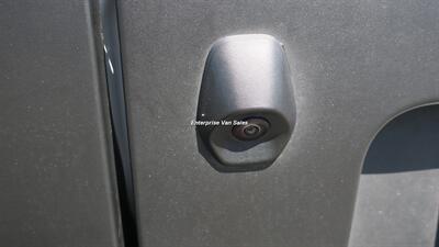 2023 Ford Transit 350 XLT  Low Roof 11 Passenger Captain Seating - Photo 17 - Long Beach, CA 90807
