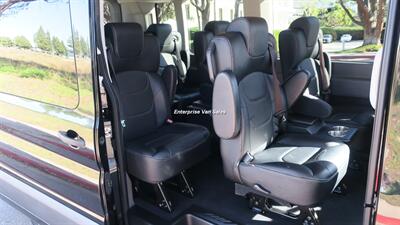 2022 Ford Transit 350 XLT Mid Roof 10 Passenger Luxury Seating - Photo 15 - Long Beach, CA 90807