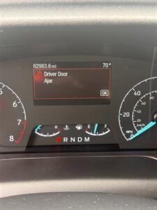 2023 Ford Transit 350 XLT  Mid Roof 10 Passenger Captain Seats - Photo 20 - Long Beach, CA 90807