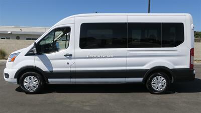 2022 Ford Transit 350 XLT  Mid Roof 8 Passenger Captain Seats - Photo 10 - Long Beach, CA 90807