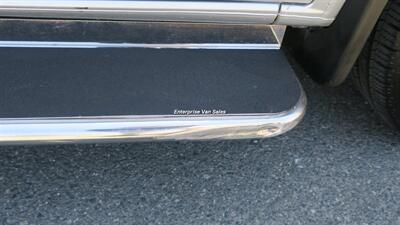 2024 Mercedes-Benz Sprinter 2500  High Roof 9 Passenger Luxury Seating - Photo 5 - Long Beach, CA 90807