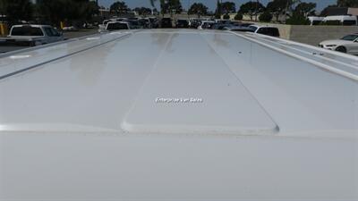 2022 Ford Transit 350 XLT  Low Roof 10 Passenger Captain Seats - Photo 16 - Long Beach, CA 90807