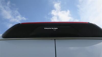 2021 Ford Transit 350 XLT  Mid Roof 10 Passenger Captain Seats - Photo 15 - Long Beach, CA 90807