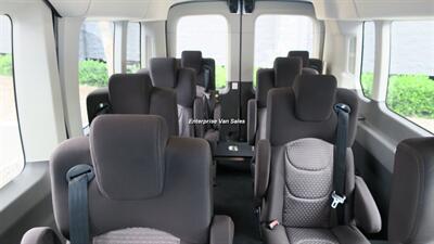 2022 Ford Transit 350 XLT Mid Roof 10 Passenger Captain Seats - Photo 2 - Long Beach, CA 90807