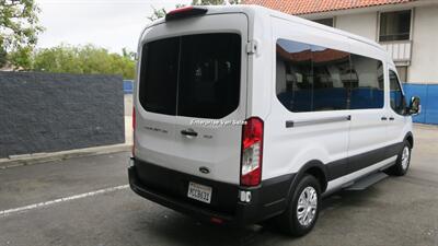 2022 Ford Transit 350 XLT Mid Roof 10 Passenger Captain Seats - Photo 5 - Long Beach, CA 90807
