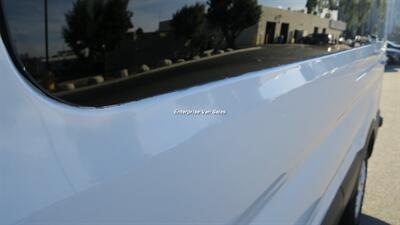 2020 Ford Transit 350 XLT  Mid Roof 11 Passenger Captain Seats - Photo 17 - Long Beach, CA 90807